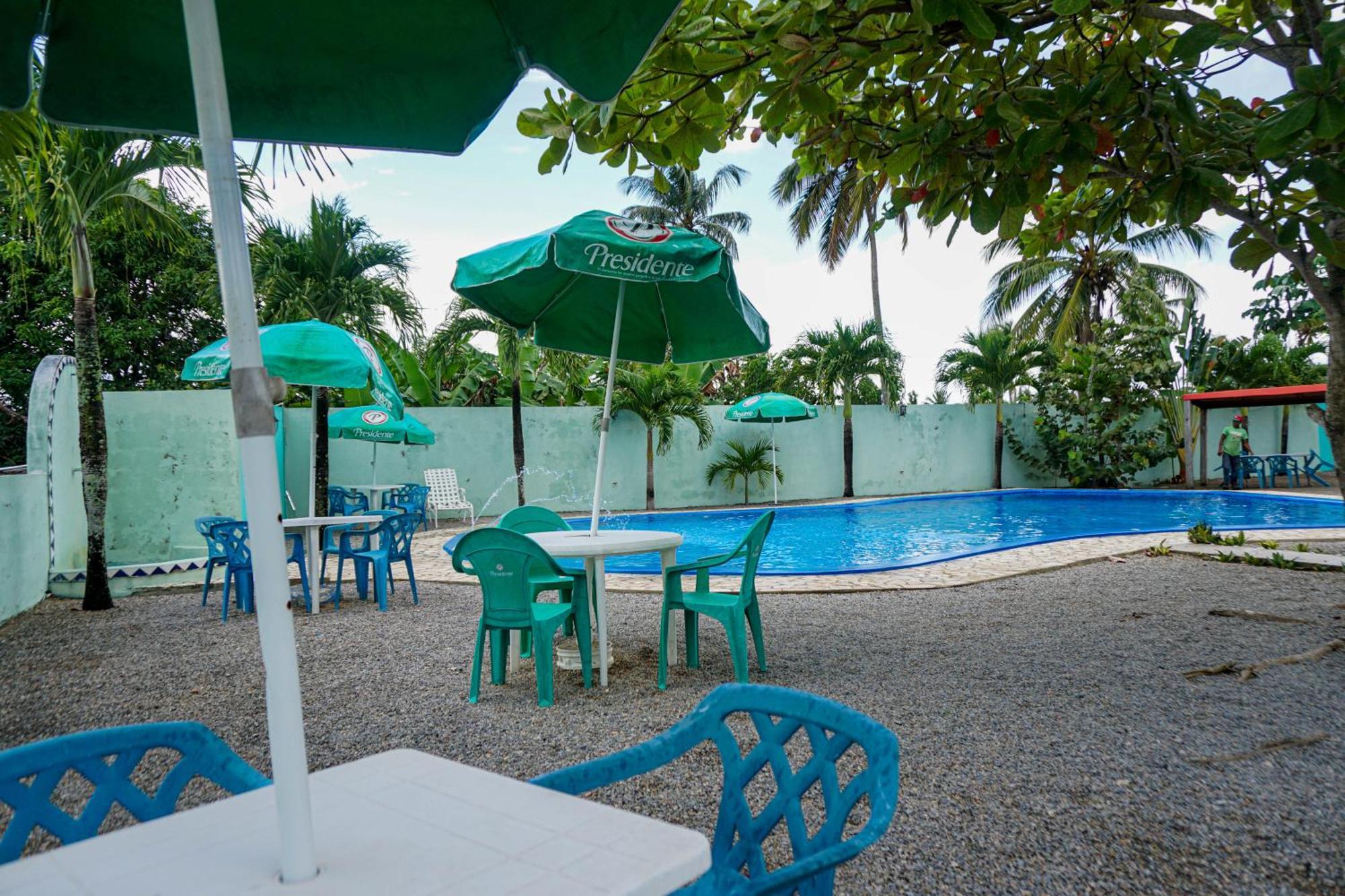 Hotel Nuevo Amanecer El Catey Extérieur photo